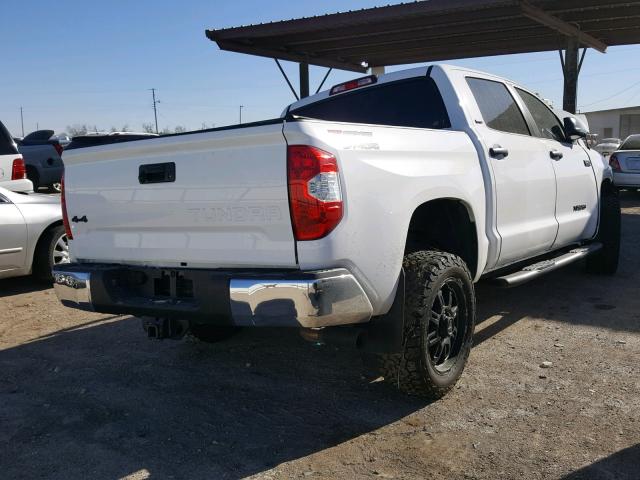 5TFDW5F18HX610924 - 2017 TOYOTA TUNDRA CRE WHITE photo 4