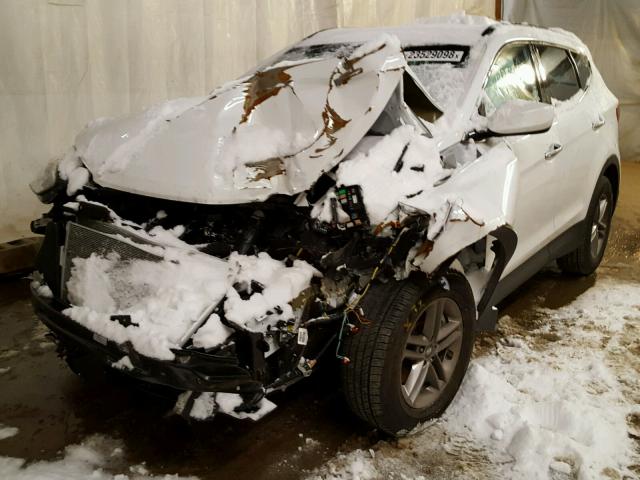 5NMZUDLB2HH043086 - 2017 HYUNDAI SANTA FE S 白色 照片 2