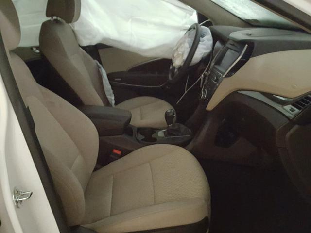 5NMZUDLB2HH043086 - 2017 HYUNDAI SANTA FE S 白色 照片 5
