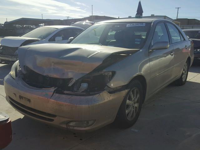 4T1BF32KX3U557885 - 2003 TOYOTA CAMRY LE GOLD photo 2