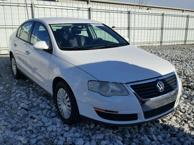 WVWJK73C17P071349 - 2007 VOLKSWAGEN PASSAT WHITE photo 1