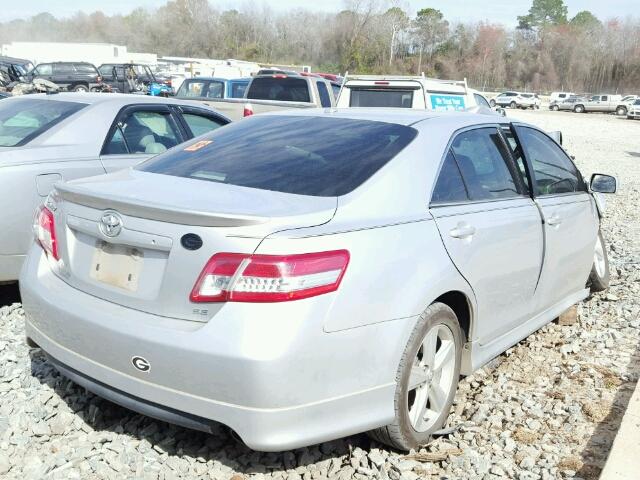 4T1BF3EKXBU228548 - 2011 TOYOTA CAMRY/SE/L SILVER photo 4