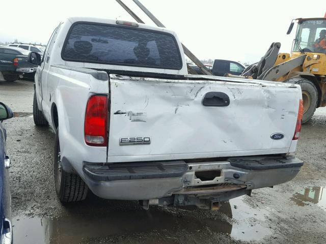 1FTNX20566ED27202 - 2006 FORD F250 SUPER WHITE photo 3