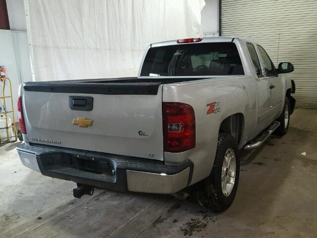 1GCRKSE7XDZ374412 - 2013 CHEVROLET SILVERADO SILVER photo 4