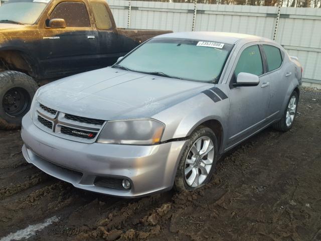 1C3CDZBG7DN562653 - 2013 DODGE AVENGER R/ SILVER photo 2