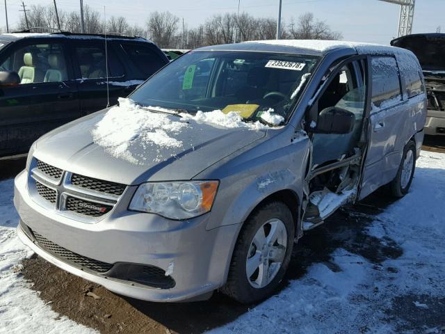 2C4RDGBG0GR326041 - 2016 DODGE GRAND CARA SILVER photo 2