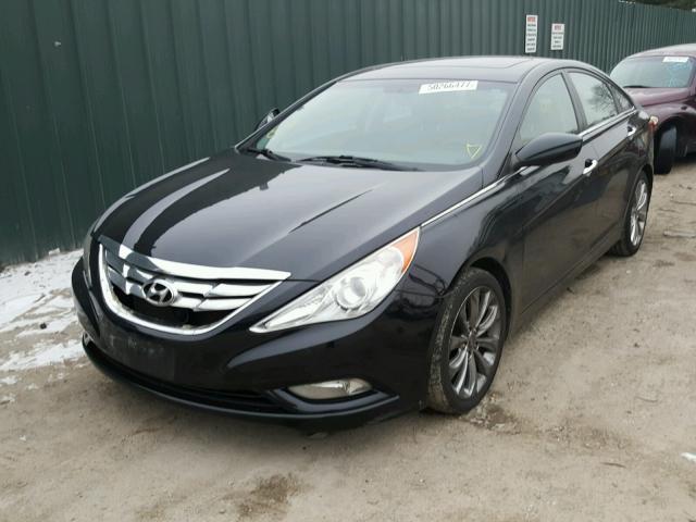 5NPEC4AC0BH051064 - 2011 HYUNDAI SONATA SE BLACK photo 2