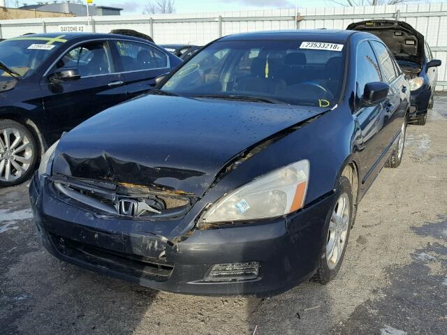 1HGCM56727A804552 - 2007 HONDA ACCORD EX BLACK photo 2