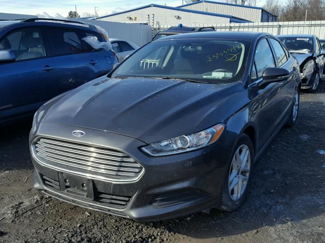 3FA6P0H79GR295087 - 2016 FORD FUSION SE GRAY photo 2