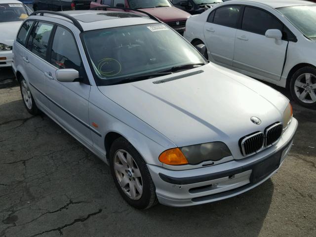 WBAAW33461ET42668 - 2001 BMW 325XI SILVER photo 1