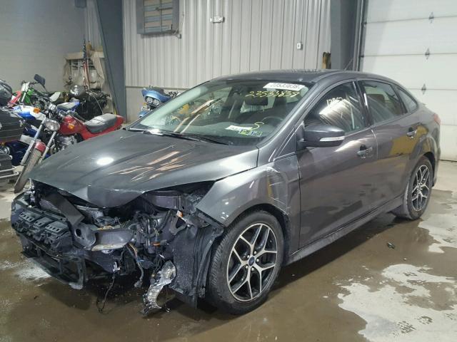 1FADP3F24GL237287 - 2016 FORD FOCUS SE GRAY photo 2