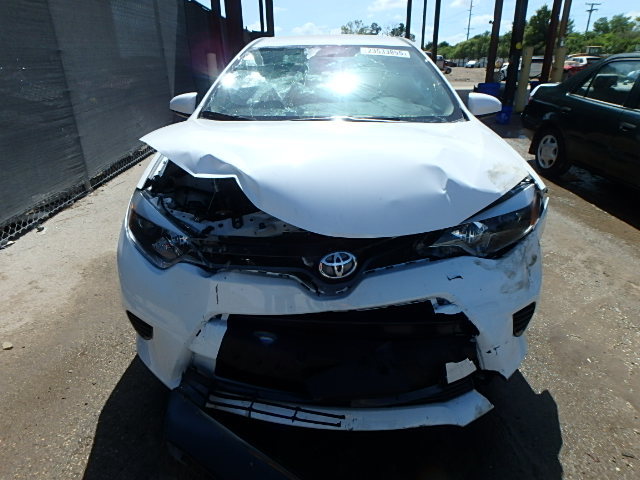 5YFBURHE5FP259101 - 2015 TOYOTA COROLLA L WHITE photo 9