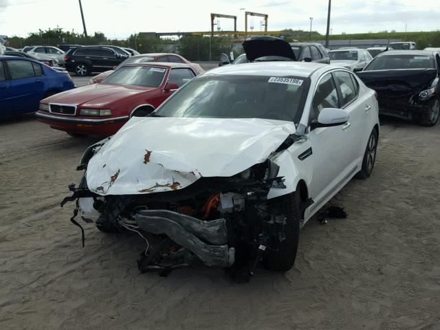 KNAGM4AD1C5010651 - 2012 KIA OPTIMA HYB WHITE photo 2