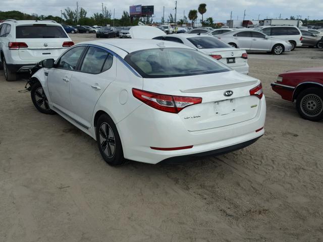 KNAGM4AD1C5010651 - 2012 KIA OPTIMA HYB WHITE photo 3