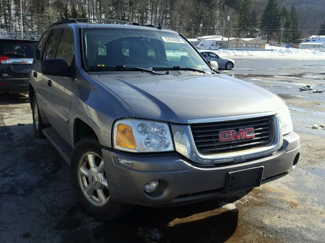 1GKDT13S562208842 - 2006 GMC ENVOY GRAY photo 1