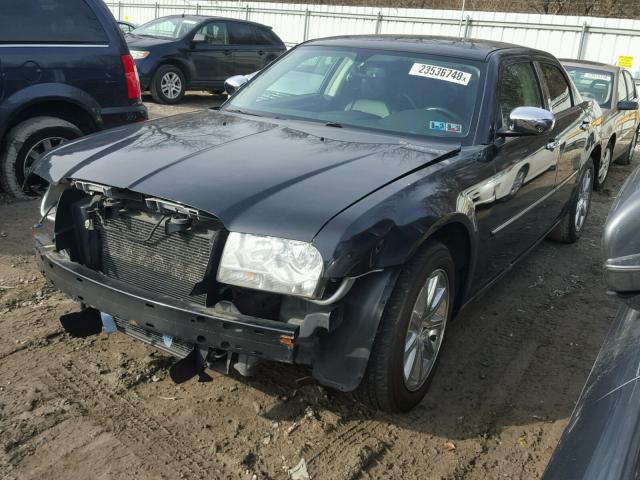 2C3KA53V19H618922 - 2009 CHRYSLER 300 TOURIN BLACK photo 2