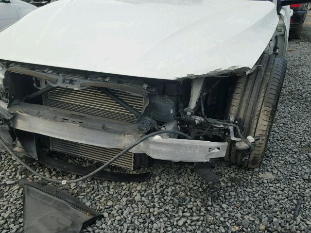 WBA3B9G58FNR94354 - 2015 BMW 335 XI Սպիտակ լուսանկար 9