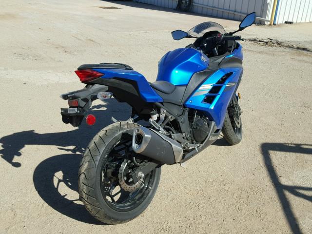 JKAEX8A10HDA32729 - 2017 KAWASAKI EX300 A BLUE photo 4