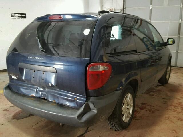 1D4GP25R85B395377 - 2005 DODGE CARAVAN SE BLUE photo 4