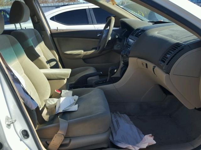 1HGCM56497A104310 - 2007 HONDA ACCORD LX WHITE photo 5