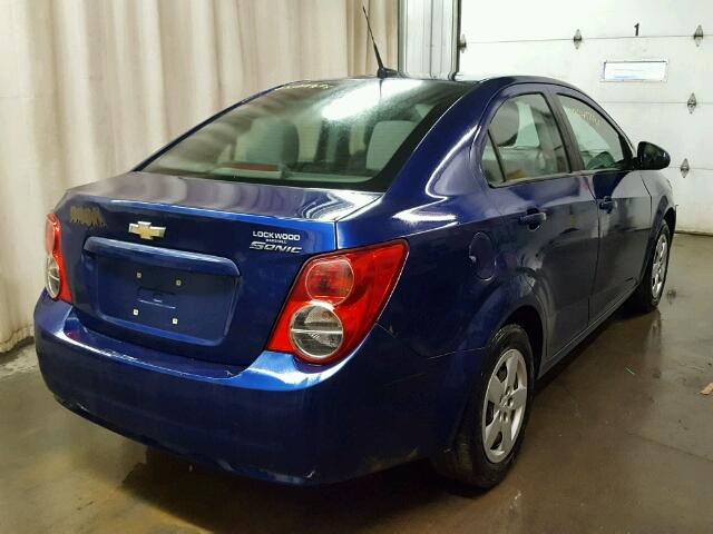 1G1JA5SH9D4225736 - 2013 CHEVROLET SONIC LS BLUE photo 4