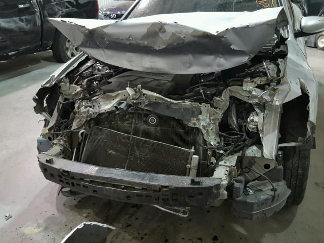 5J6TF2H53BL004739 - 2011 HONDA ACCORD CRO SILVER photo 9