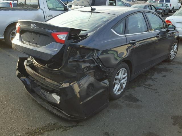 3FA6P0H70FR145173 - 2015 FORD FUSION SE BLACK photo 4