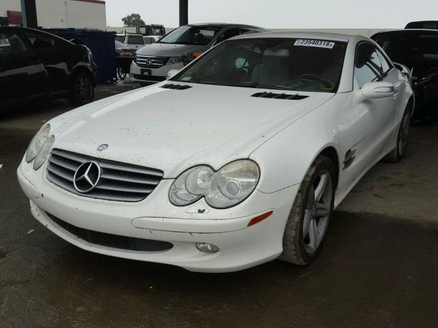 WDBSK75F86F115653 - 2006 MERCEDES-BENZ SL 500 WHITE photo 2