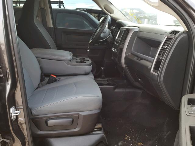 3C6UR5CL6HG698610 - 2017 RAM 2500 ST GRAY photo 5