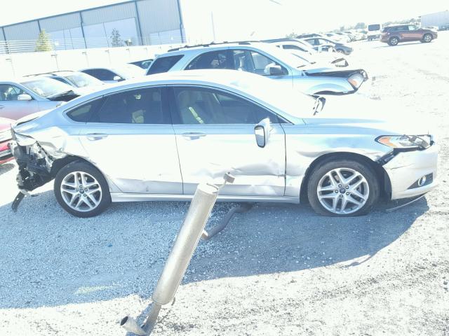 3FA6P0HD7FR190133 - 2015 FORD FUSION SE SILVER photo 9