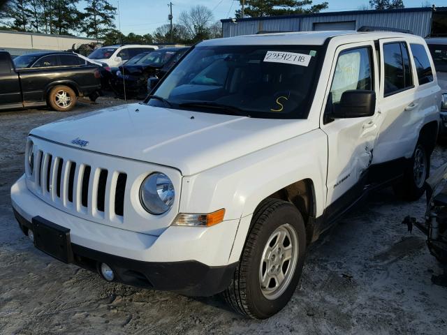 1C4NJRBB2FD425940 - 2015 JEEP PATRIOT SP WHITE photo 2