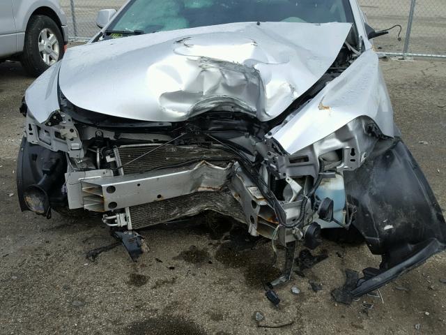 1G1ZC5EB0A4158752 - 2010 CHEVROLET MALIBU 1LT 银色 照片 9