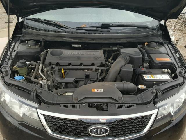 KNAFU4A24C5628881 - 2012 KIA FORTE EX BLACK photo 7