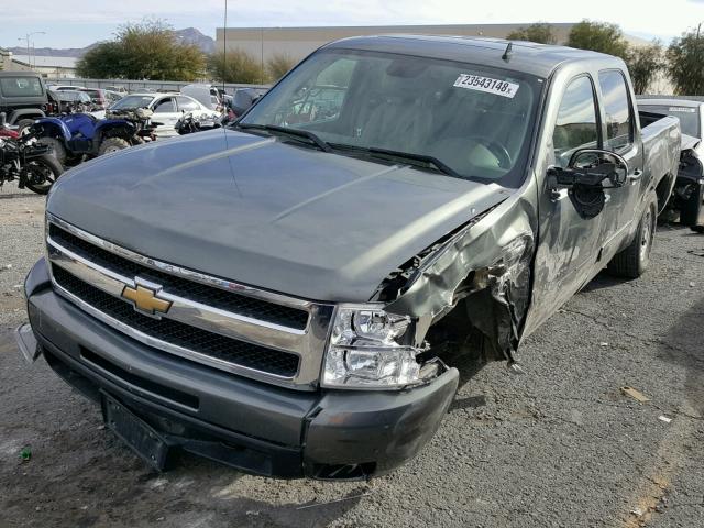 3GCPKTE22BG272116 - 2011 CHEVROLET SILVERADO GRAY photo 2