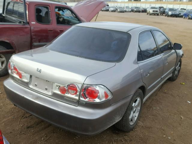 1HGCG1657YA098579 - 2000 HONDA ACCORD EX SILVER photo 4