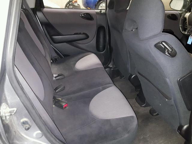 JHMGD38697S062832 - 2007 HONDA FIT S GRAY photo 6