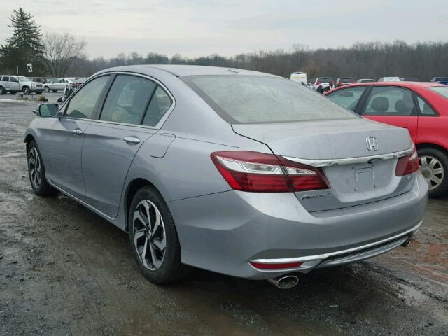 1HGCR3F88HA026709 - 2017 HONDA ACCORD EXL SILVER photo 3