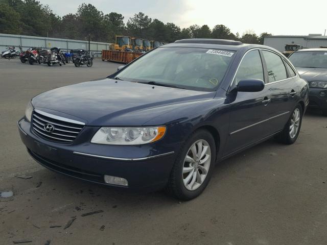 KMHFC46F06A039139 - 2006 HYUNDAI AZERA SE BLUE photo 2