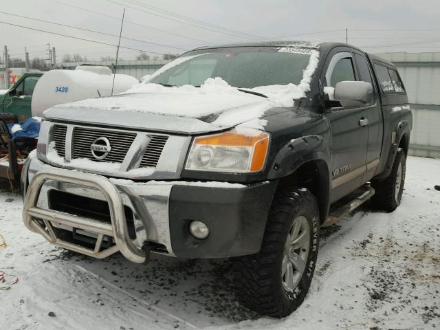 1N6AA06C08N302080 - 2008 NISSAN TITAN XE GREEN photo 2