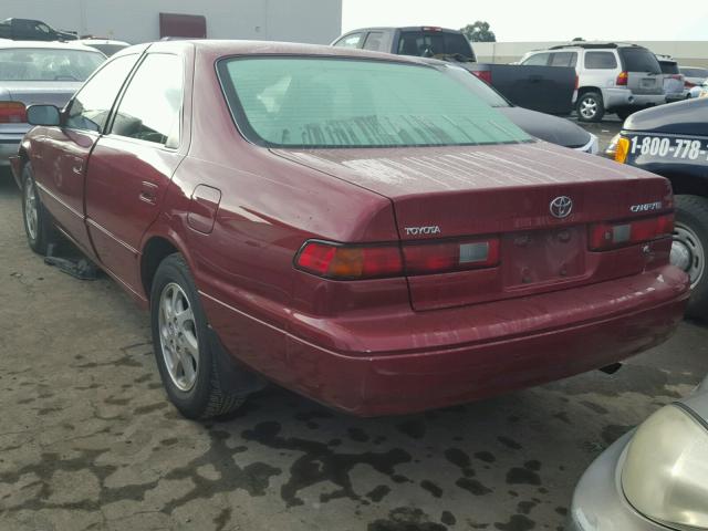 JT2BF28K0W0115062 - 1998 TOYOTA CAMRY LE RED photo 3