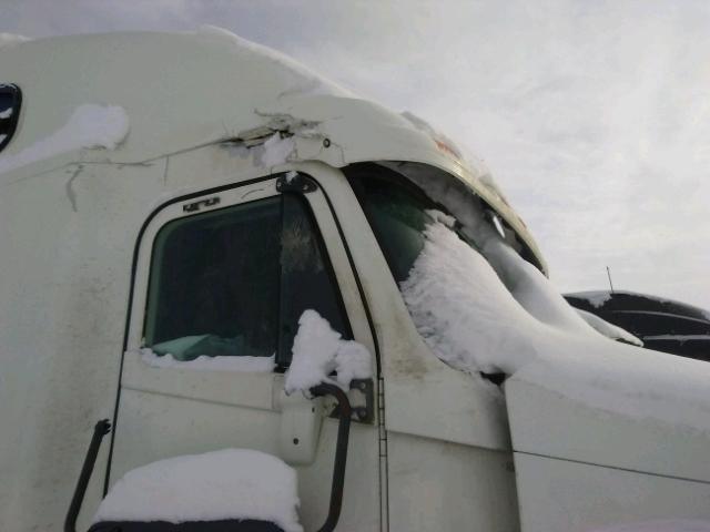 1FUJBBCK36LW09011 - 2006 FREIGHTLINER CONVENTION WHITE photo 10