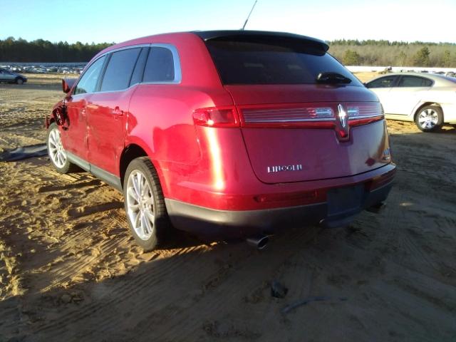 2LMHJ5AT2ABJ03801 - 2010 LINCOLN MKT RED photo 3
