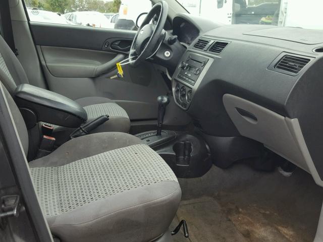 1FAHP36N06W132609 - 2006 FORD FOCUS ZXW GRAY photo 5