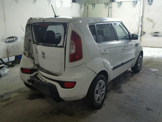 KNDJT2A56C7446960 - 2012 KIA SOUL WHITE photo 4