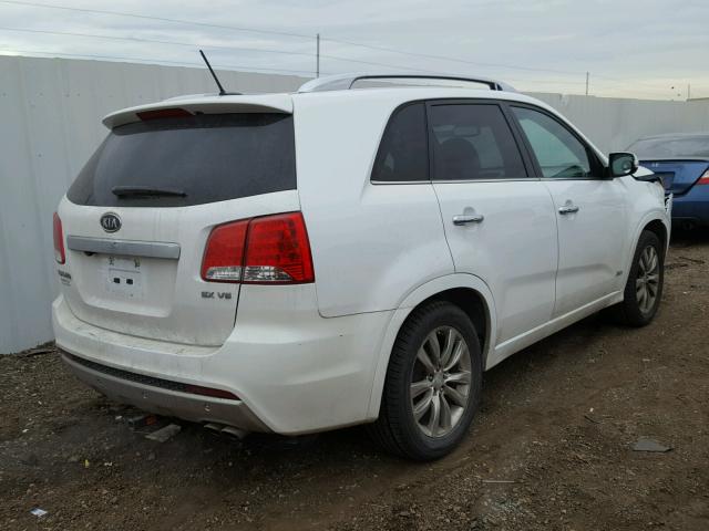 5XYKWDA29BG135912 - 2011 KIA SORENTO SX WHITE photo 4