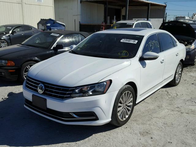 1VWBT7A35GC045135 - 2016 VOLKSWAGEN PASSAT SE WHITE photo 2