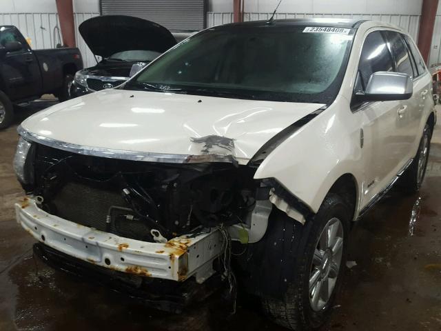 2LMDU88C58BJ06070 - 2008 LINCOLN MKX WHITE photo 2