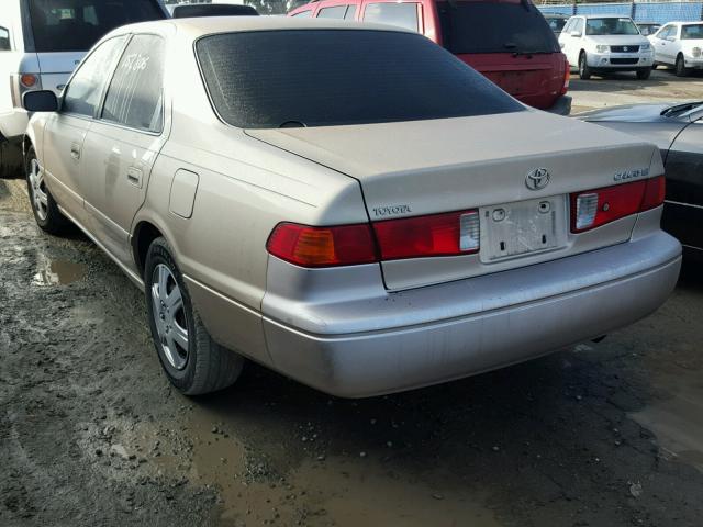 JT2BG22K410555087 - 2001 TOYOTA CAMRY CE GOLD photo 3