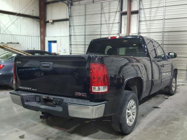 2GTEC19J681263561 - 2008 GMC SIERRA C15 BLACK photo 4