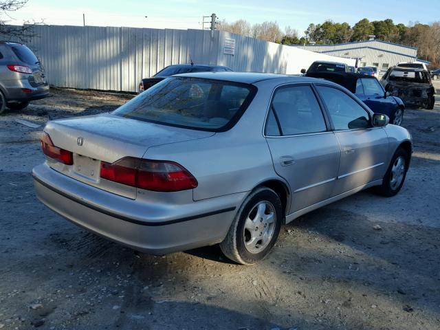 1HGCG6679WA172855 - 1998 HONDA ACCORD EX GRAY photo 4